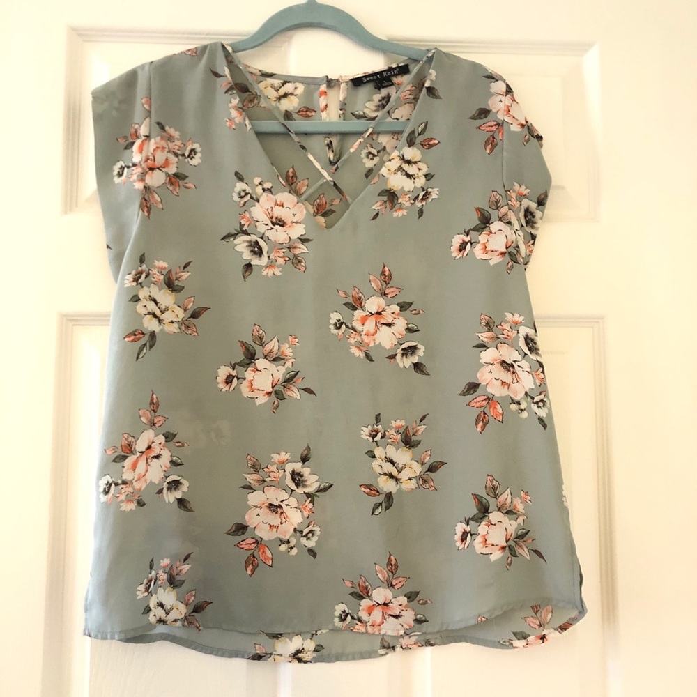 Boutique Green Floral Top